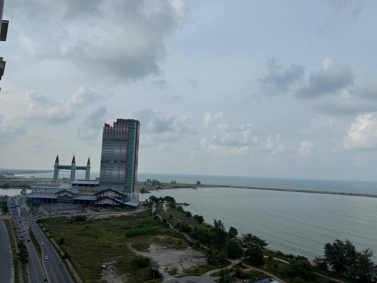 D'Ciella Homes- Sea View, Drawbridge & Ktcc Mall Kuala Terengganu Exterior foto